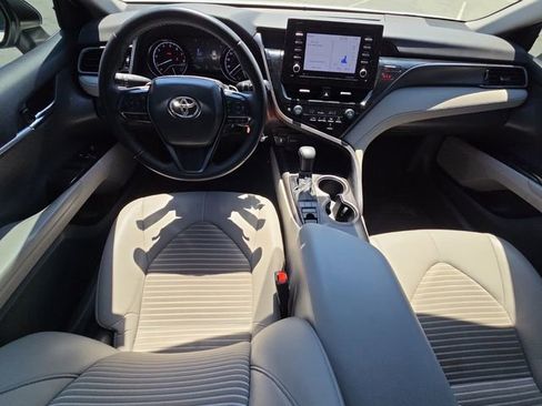 Used 2023 Toyota Camry SE AWD/4WD image 14