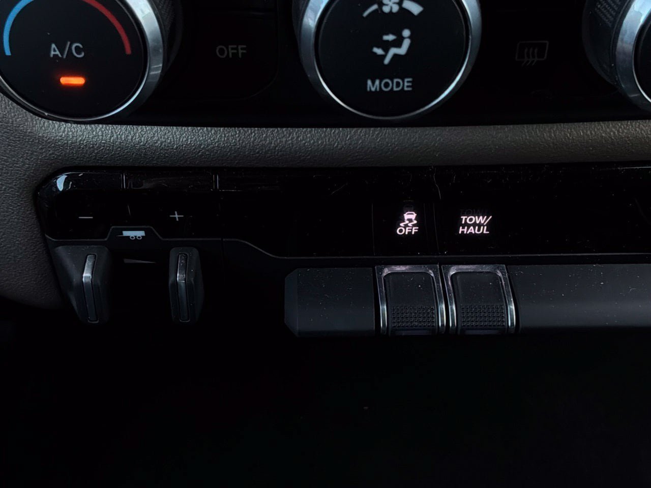 Used 2022 RAM 1500 Laramie RWD image 36
