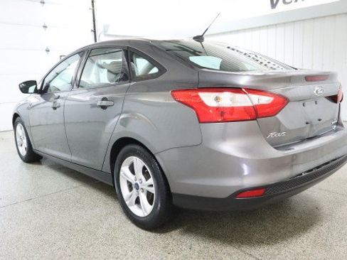 Used 2014 Ford Focus SE FWD image 3
