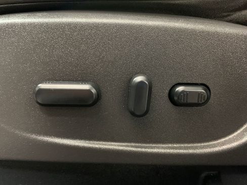Used 2015 Ford Escape SE w/ Equipment Group 201A FWD image 18