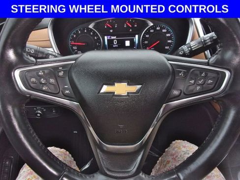 Used 2018 Chevrolet Equinox Premier image 13