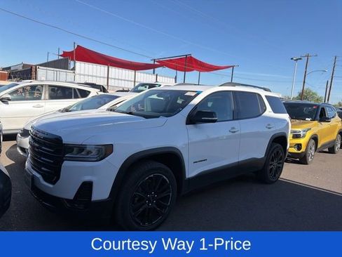 Used 2023 GMC Acadia SLE w/ Elevation Edition FWD image 13