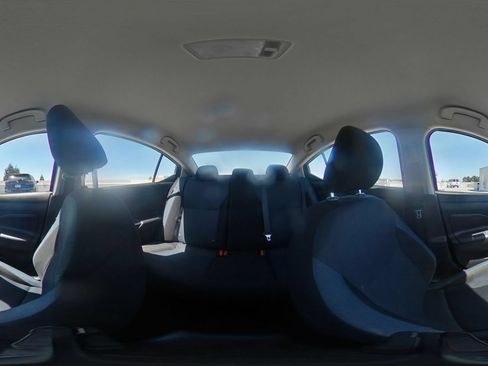 Used 2025 Nissan Versa SV FWD image 39