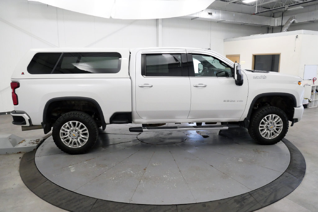 Used 2023 Chevrolet Silverado 2500 High Country w/ Safety Package II AWD/4WD image 9