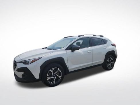 Used 2024 Subaru Crosstrek 2.0i Premium AWD/4WD image 3