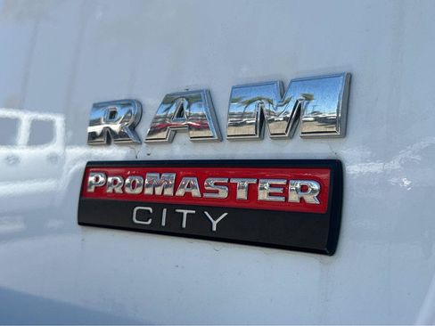 Used 2022 RAM ProMaster City Tradesman FWD image 36