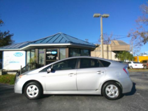 Used 2011 Toyota Prius Three image 10