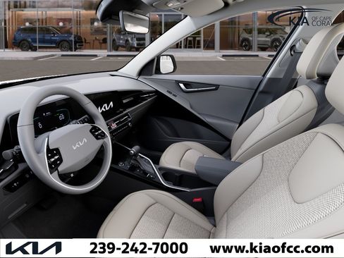 New 2026 Kia Niro EX FWD image 17