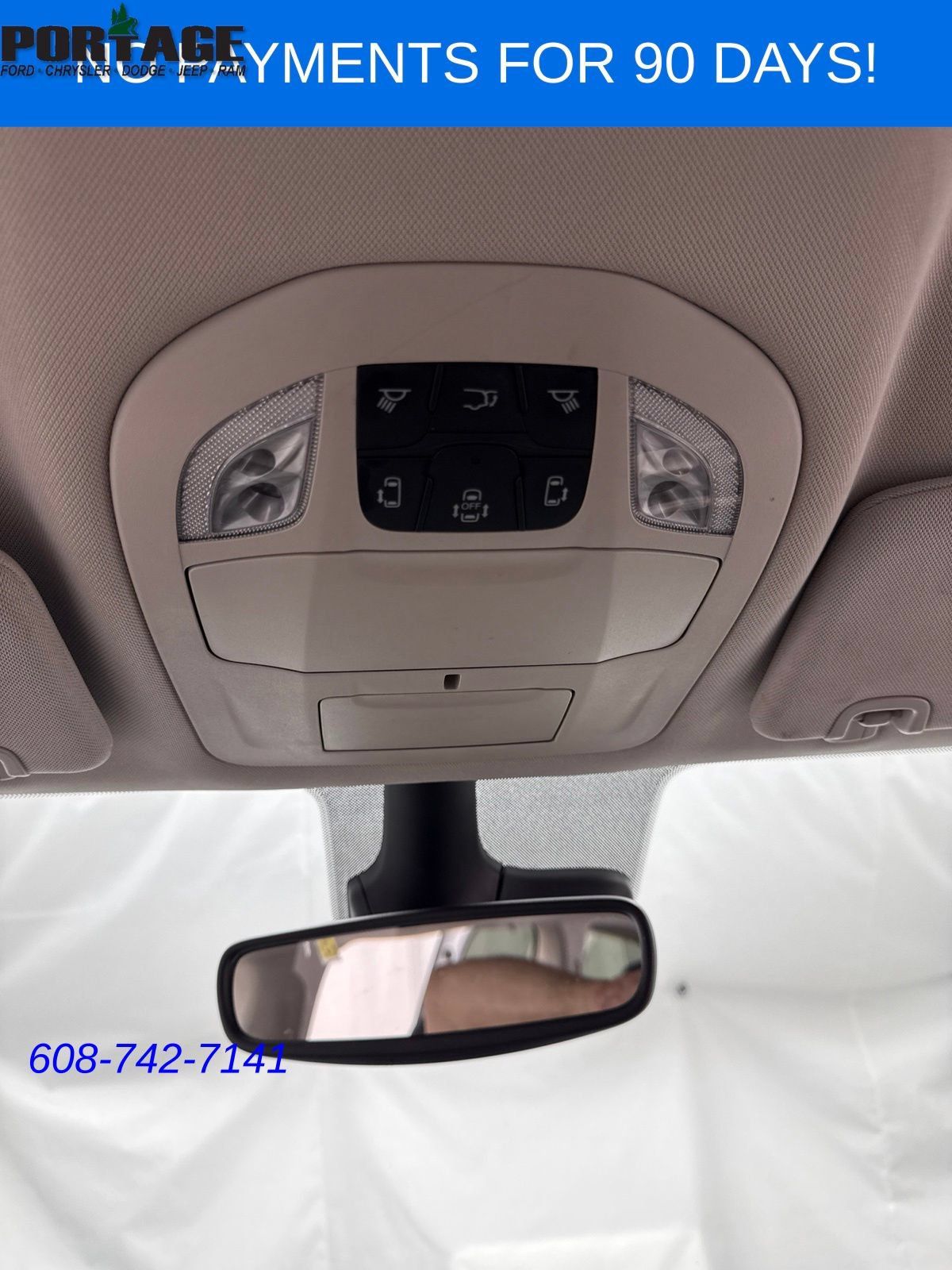 Used 2024 Chrysler Pacifica Touring-L FWD image 21