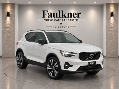 Used 2025 Volvo XC40 B5 Ultra