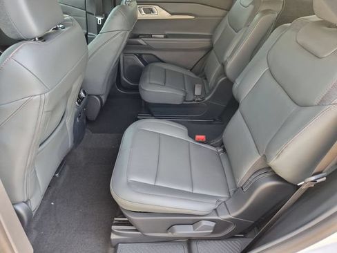 New 2026 Ford Explorer Active w/ Active Comfort Package AWD/4WD image 19