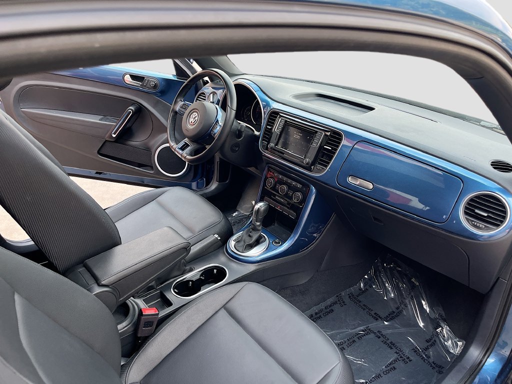 Used 2019 Volkswagen Beetle 2.0T SE FWD image 29