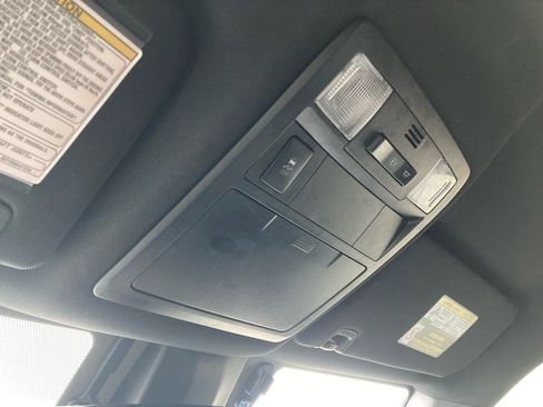 Used 2018 Toyota Tacoma TRD Sport w/ Technology Package image 27