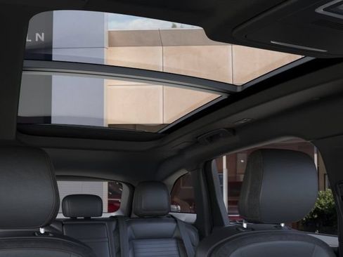 New 2024 Lincoln Nautilus Reserve w/ Equipment Group 203A AWD/4WD image 22