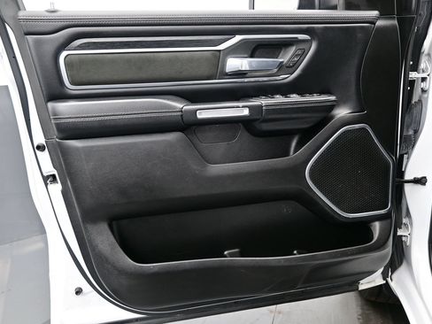 Used 2023 RAM 1500 Laramie AWD/4WD image 12