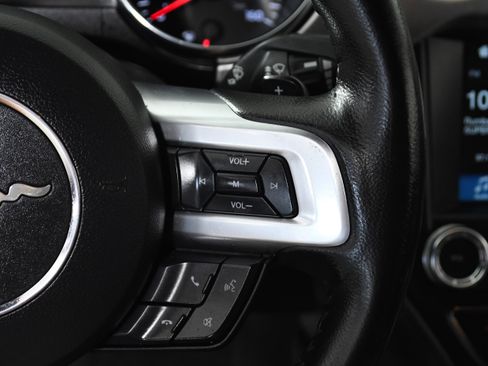 Used 2016 Ford Mustang Premium image 13