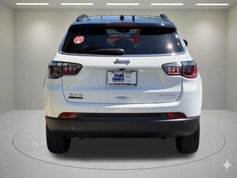 Certified 2025 Jeep Compass Limited AWD/4WD image 9