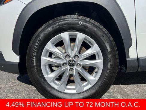 Certified 2025 Toyota Corolla Cross LE image 9