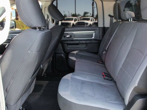 Used 2021 RAM 1500 Classic SLT AWD/4WD image 34