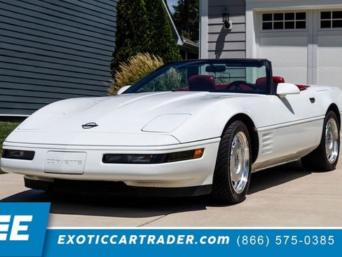 Used 1991 Chevrolet Corvette Convertible RWD image 1