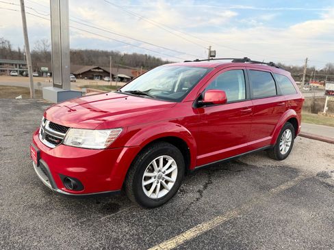 Used 2013 Dodge Journey SXT w/ Flexible Seating Group image 7