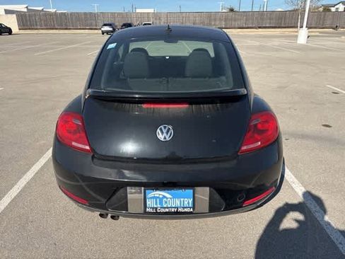 Used 2013 Volkswagen Beetle 2.5 image 4