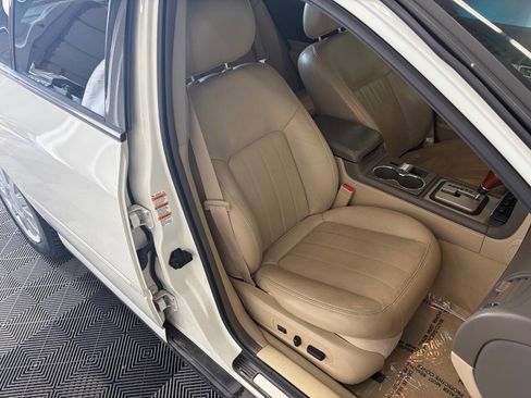 Used 2005 Lincoln LS RWD image 21
