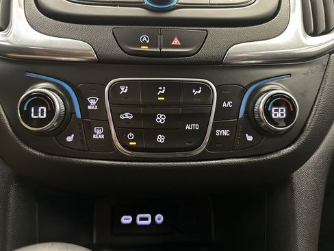 Used 2022 Chevrolet Equinox LT image 20