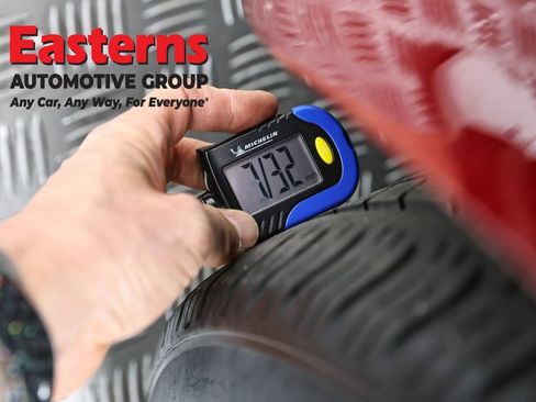 Used 2018 Tesla Model 3 Long Range image 23