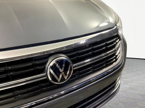 Used 2023 Volkswagen Jetta SE FWD image 30