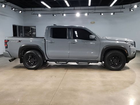 Used 2022 Nissan Frontier Pro-X image 8