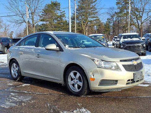 Used 2014 Chevrolet Cruze LT image 3