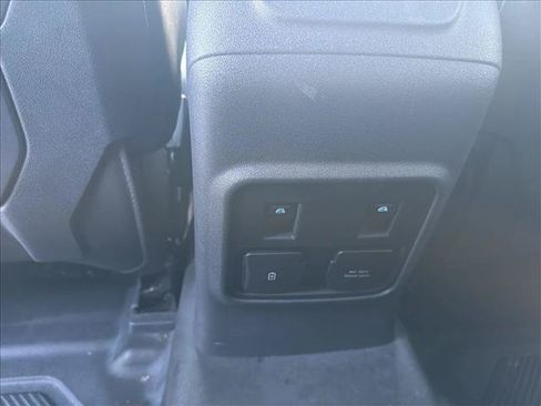 Used 2022 Ford Bronco Black Diamond AWD/4WD image 19