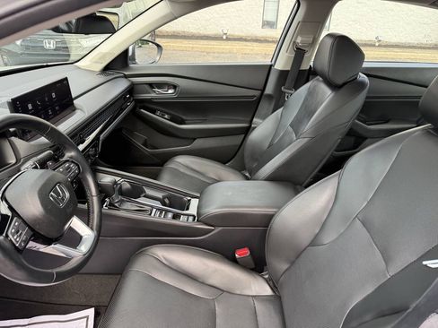 Used 2024 Honda Accord Touring image 18