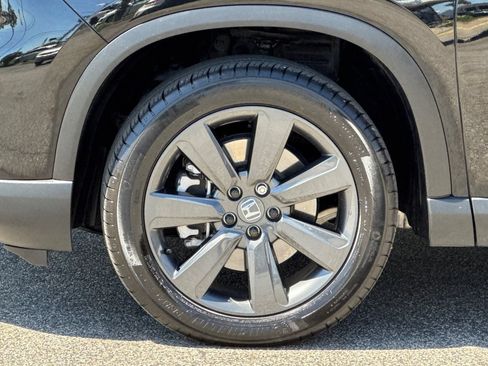 Certified 2025 Honda Pilot Sport image 27