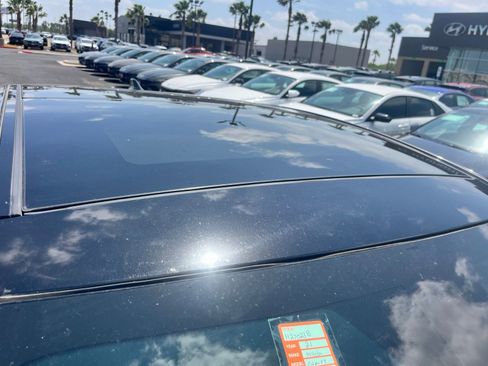 Used 2021 Toyota Camry XSE FWD image 4