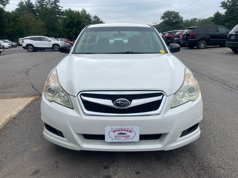 Used 2011 Subaru Legacy 2.5i AWD/4WD image 2