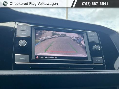 Used 2024 Volkswagen Jetta Sport FWD image 37