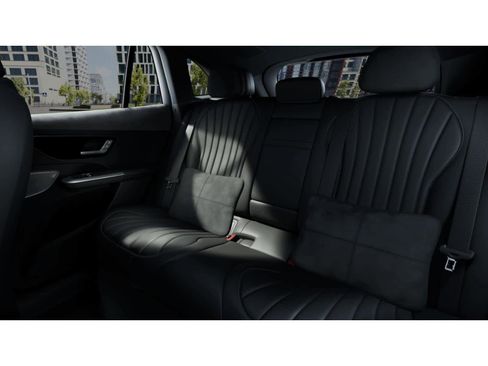 New 2025 Mercedes-Benz EQE 500 4MATIC SUV image 4