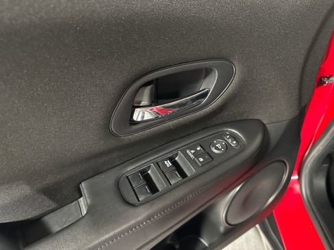 Used 2016 Honda HR-V LX image 16