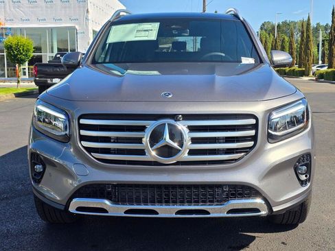 New 2026 Mercedes-Benz GLB 250 4MATIC image 9