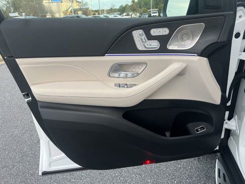 Certified 2025 Mercedes-Benz GLS 450 4MATIC image 15