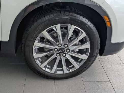 Certified 2023 Chevrolet Blazer Premier w/ Driver Confidence II Package image 18