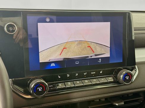 Used 2023 Chevrolet Colorado LT w/ LT Convenience Package II image 15