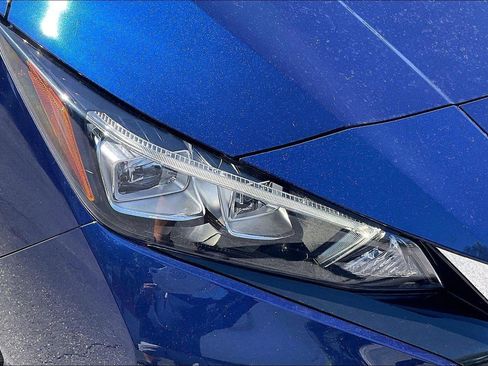 Used 2019 Nissan Leaf SL w/ SL Technology Package FWD image 32