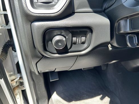 Used 2020 RAM 3500 Big Horn AWD/4WD image 27