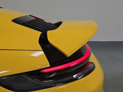 Certified 2021 Porsche 911 Carrera RWD image 30