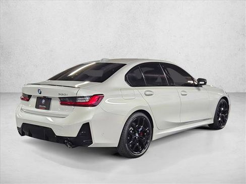 Used 2026 BMW 330i Sedan RWD image 2