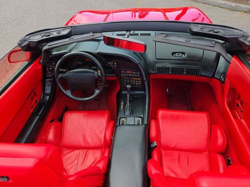 Used 1993 Chevrolet Corvette Convertible RWD image 17