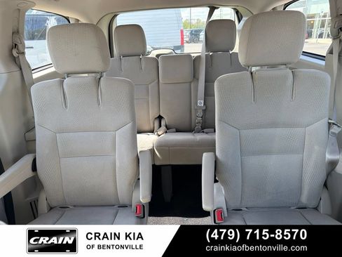 Used 2014 Dodge Grand Caravan SXT w/ UConnect Hands-Free Group FWD image 26